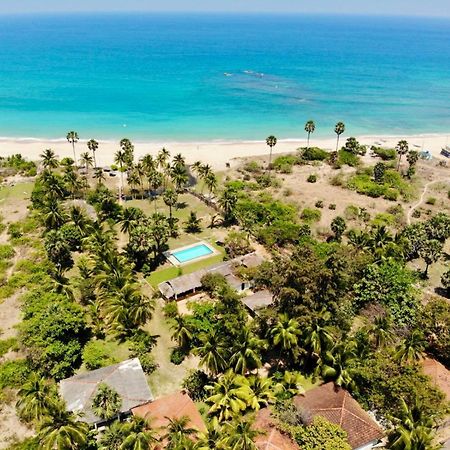 108 Palms Beach Resort Тринкомалі Екстер'єр фото