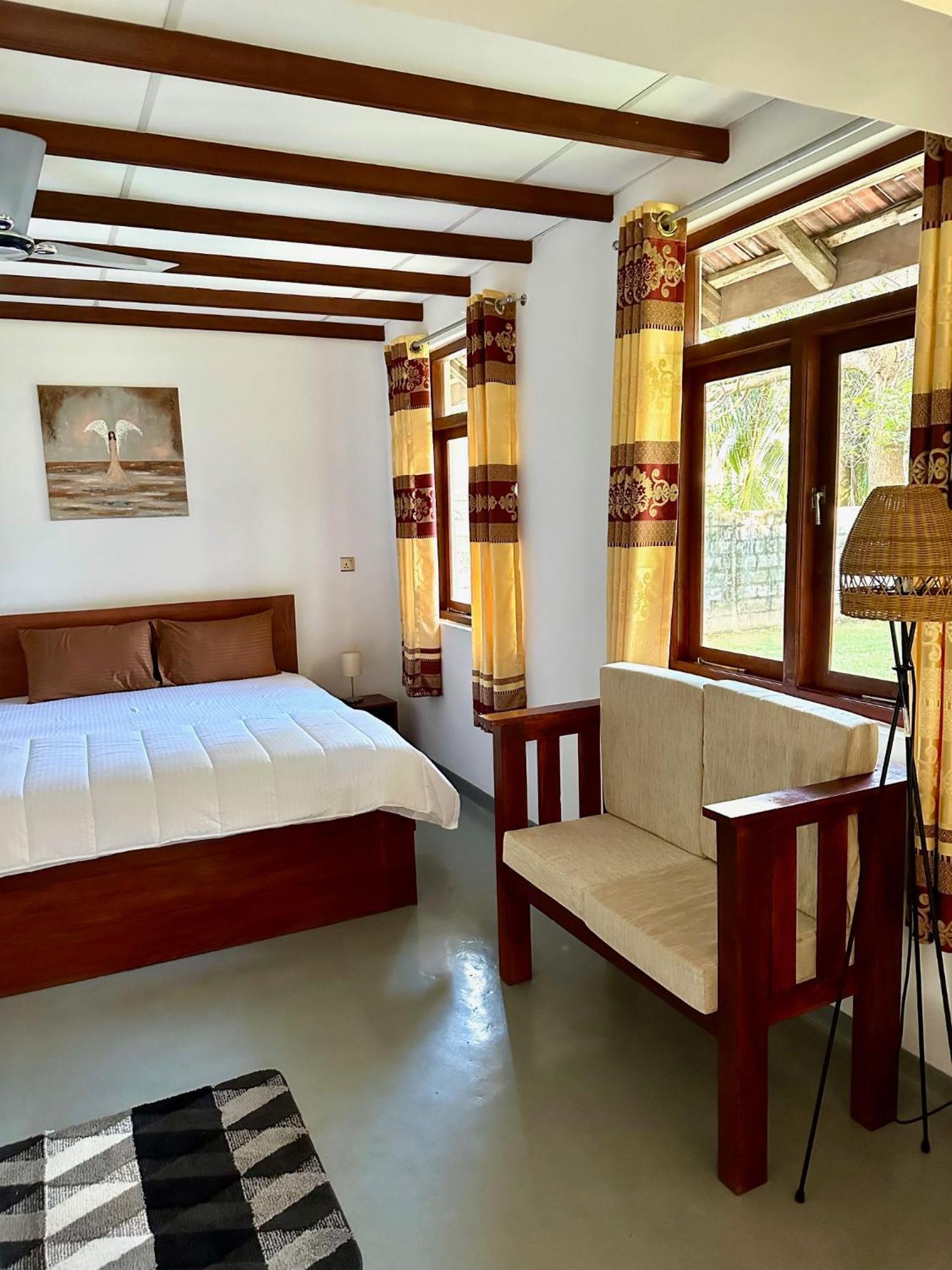 108 Palms Beach Resort Тринкомалі Екстер'єр фото